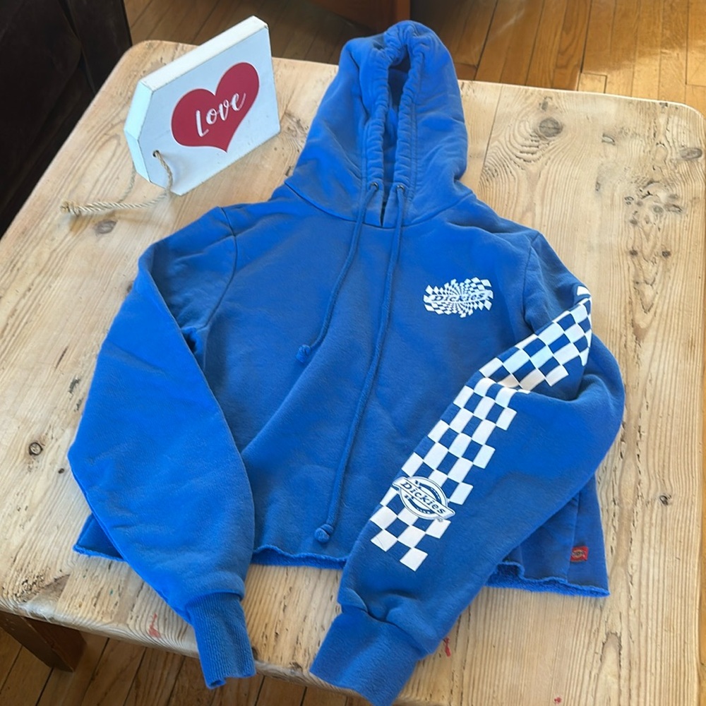 Vintage Dickies crop hoodie, raw hem